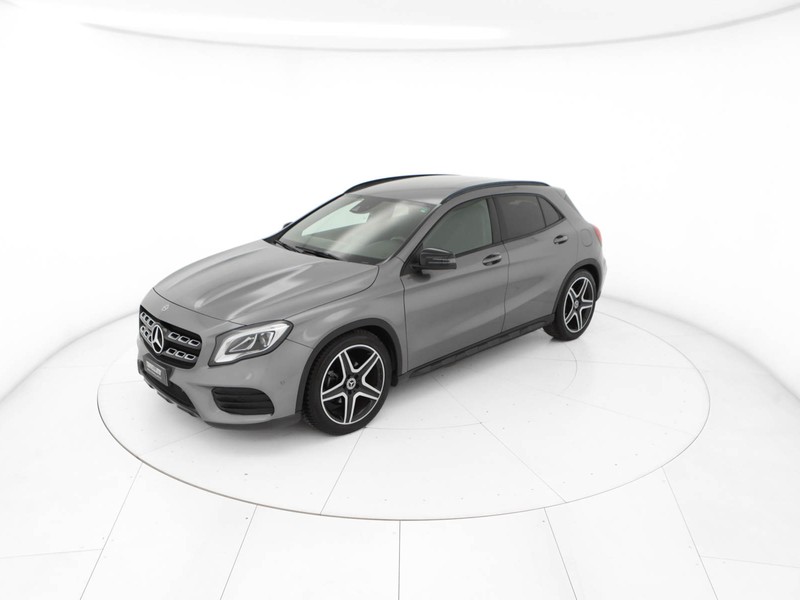 Mercedes GLA 200 d premium auto diesel grigio