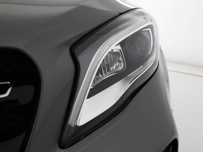 Mercedes GLA 200 d premium auto diesel grigio