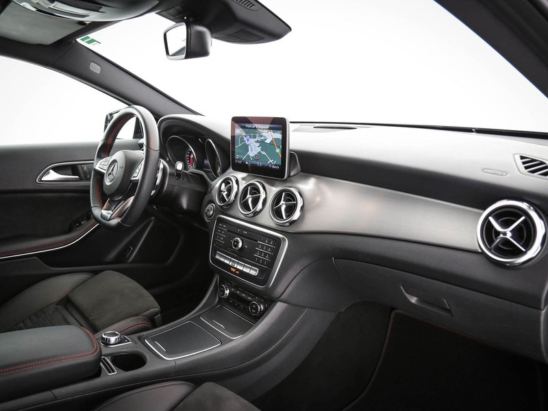 Mercedes GLA 200 d premium auto diesel grigio