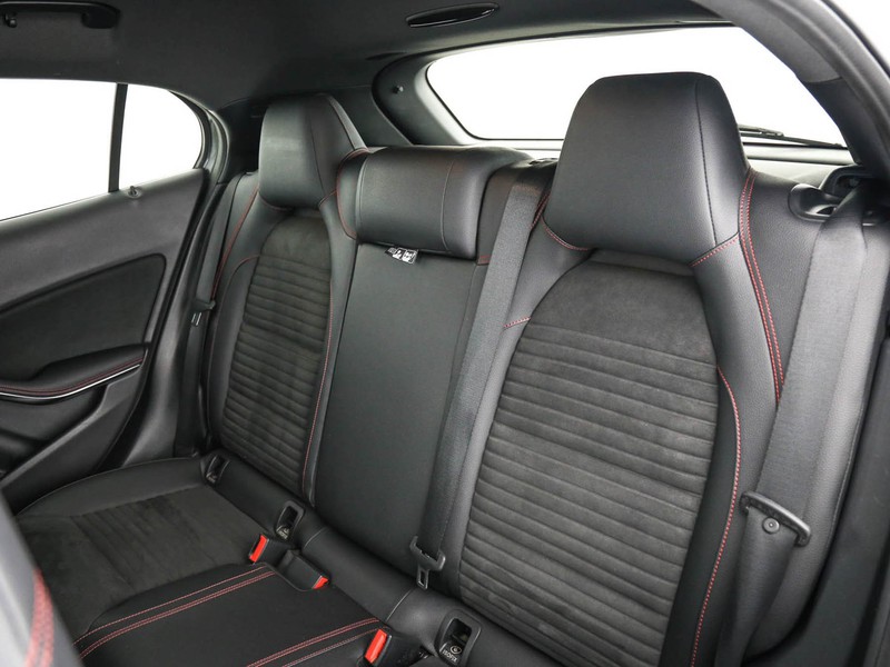 Mercedes GLA 200 d premium auto diesel grigio