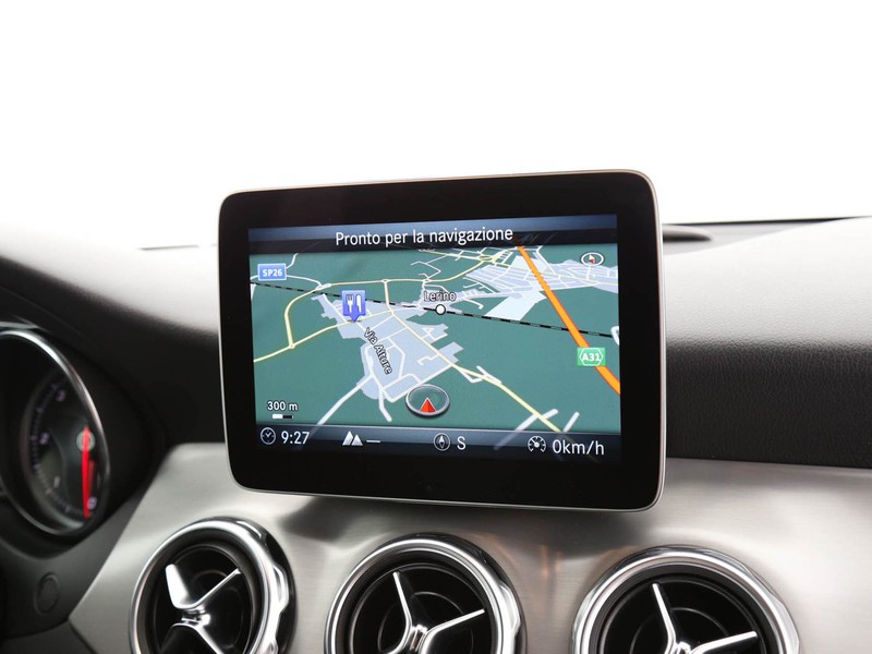 Mercedes GLA 200 d premium auto diesel grigio