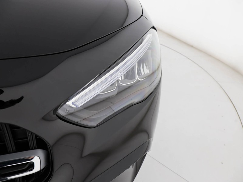 Mercedes GLA 180 d progressive advanced auto