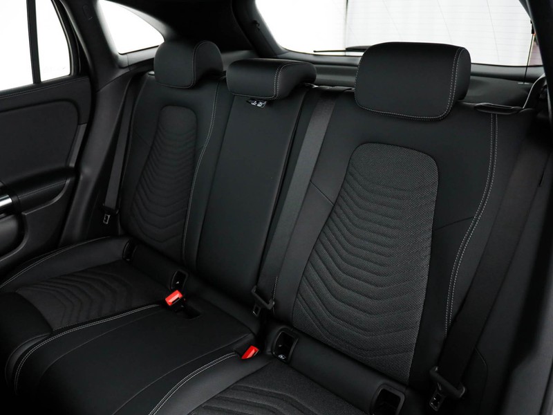 Mercedes GLA 180 d progressive advanced auto