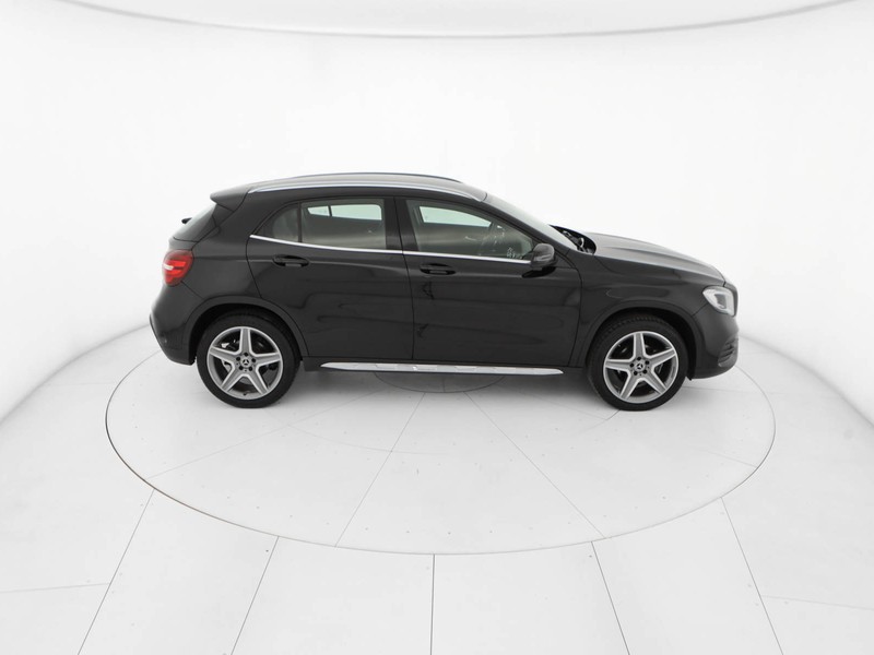 Mercedes GLA 200 d premium auto diesel nero