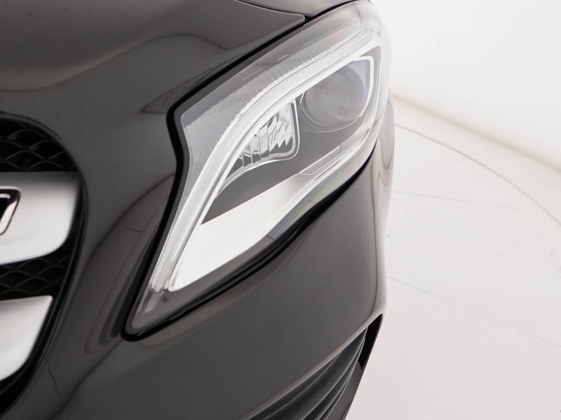 Mercedes GLA 200 d premium auto diesel nero