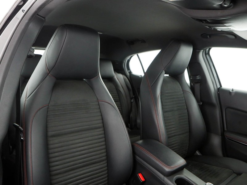 Mercedes GLA 200 d premium auto diesel nero