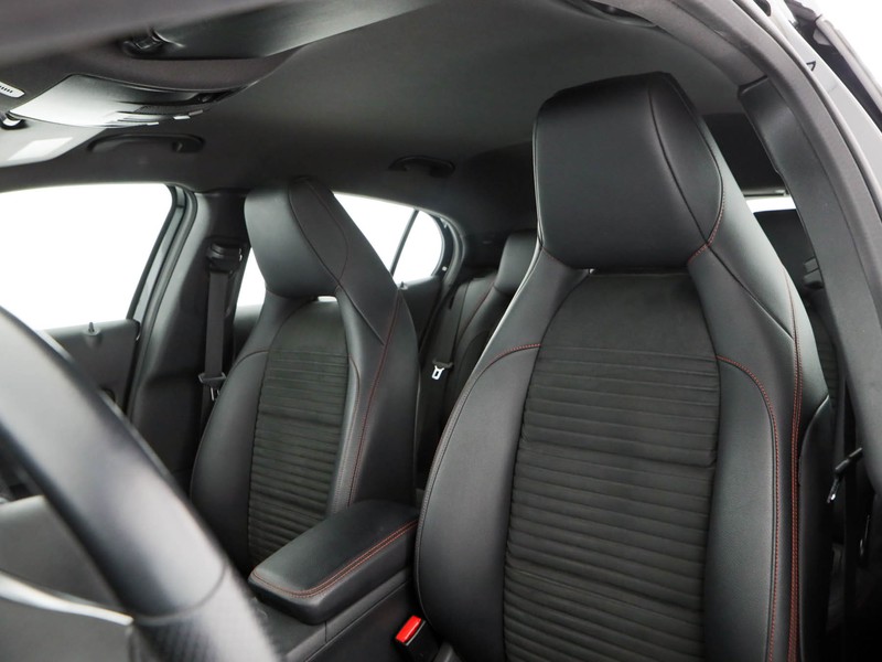 Mercedes GLA 200 d premium auto diesel nero