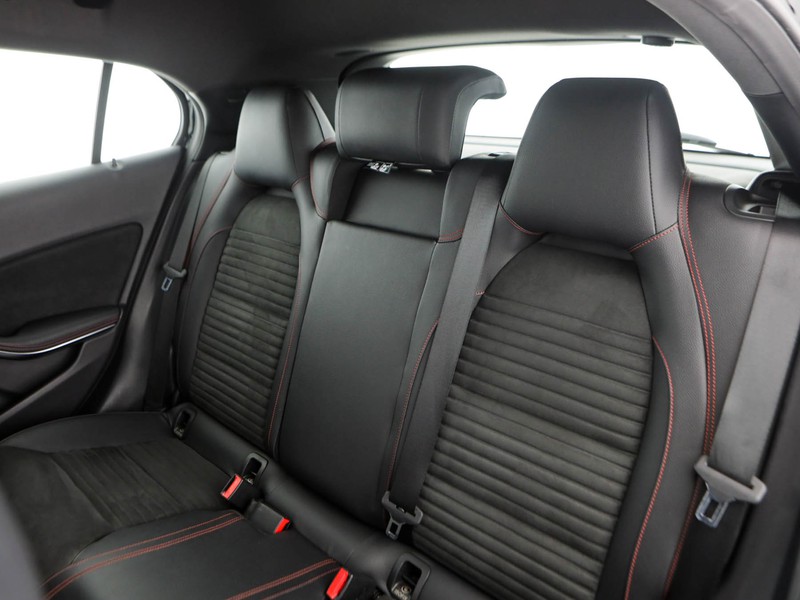 Mercedes GLA 200 d premium auto diesel nero