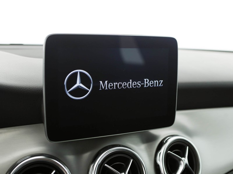 Mercedes GLA 200 d premium auto diesel nero