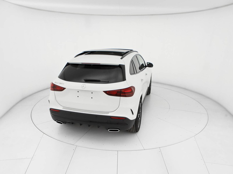 Mercedes GLA 180 d amg line advanced plus auto