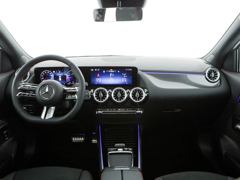 Mercedes GLA 180 d amg line advanced plus auto