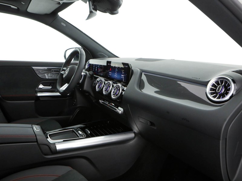 Mercedes GLA 180 d amg line advanced plus auto