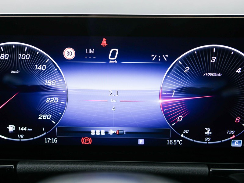 Mercedes GLA 180 d amg line advanced plus auto