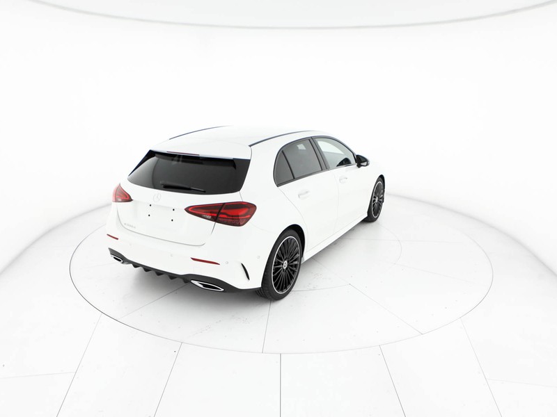 Mercedes Classe A 180 d amg line advanced plus auto diesel bianco