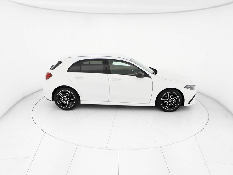 Mercedes Classe A 180 amg line advanced plus auto ibrido bianco