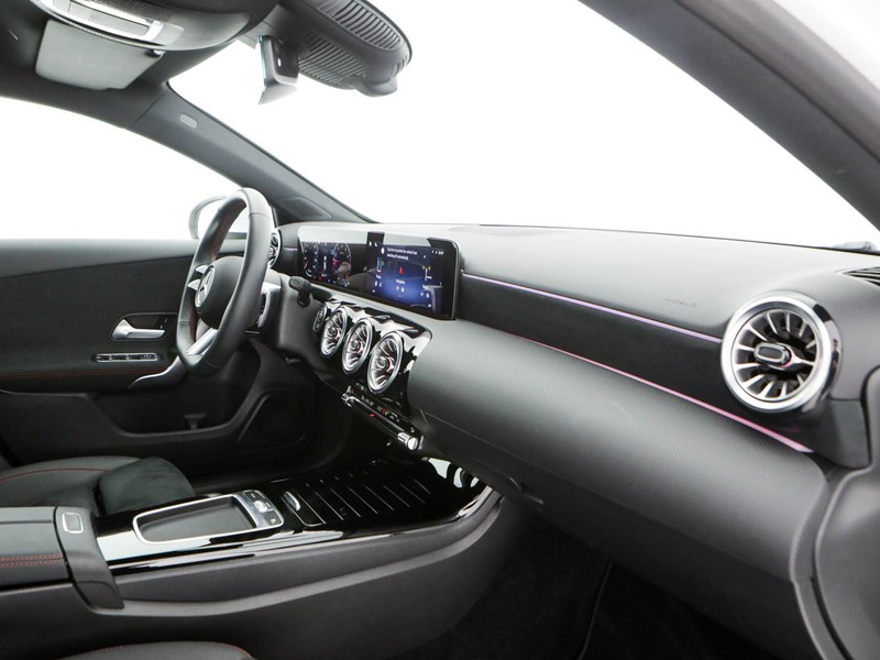 Mercedes Classe A 180 amg line advanced plus auto ibrido bianco
