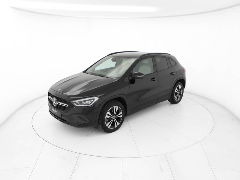 Mercedes GLA 200 d sport plus auto diesel nero