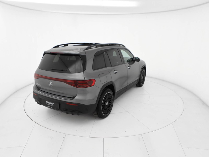 Mercedes EQB 250+ amg line premium elettrica grigio