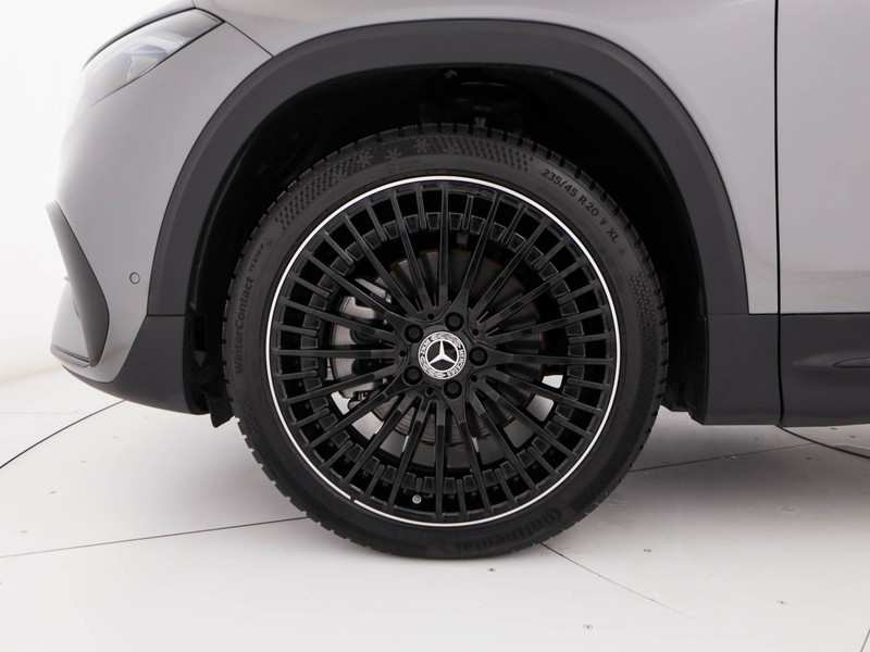 Mercedes EQB 250+ amg line premium elettrica grigio