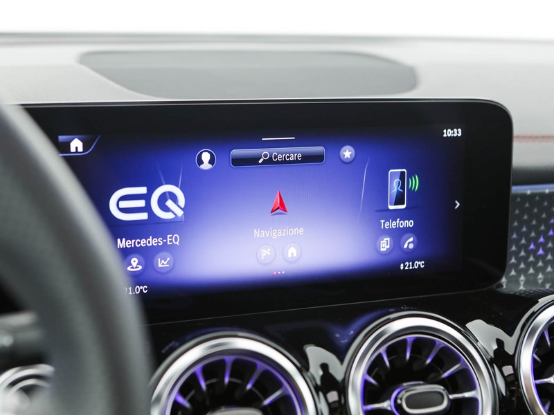 Mercedes EQB 250+ amg line premium elettrica grigio