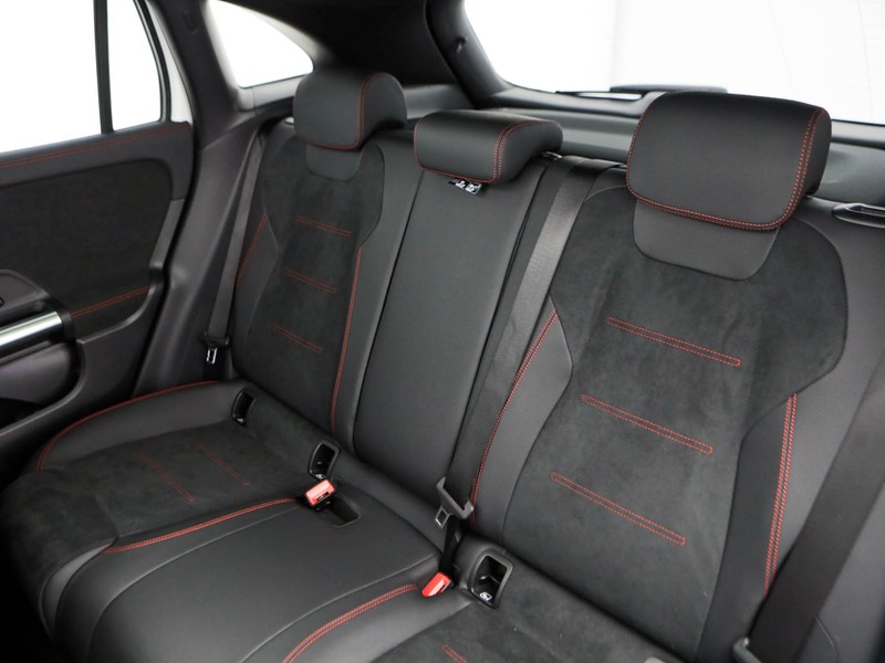 Mercedes GLA 200 d amg line advanced plus tech edition auto
