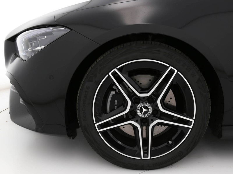 Mercedes CLA Shooting Brake  200 d amg line advanced plus auto diesel nero