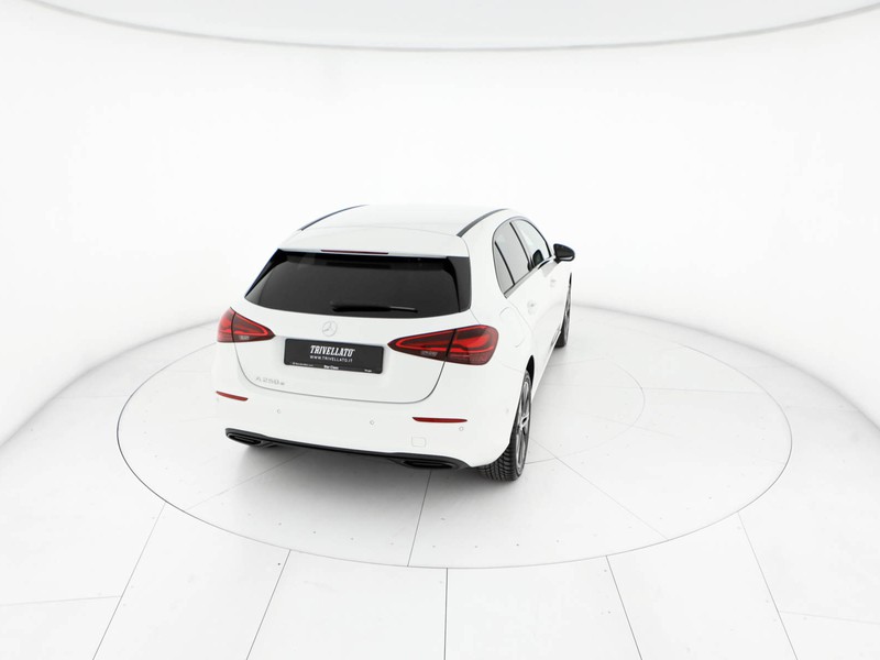 Mercedes Classe A 250 e phev progressive advanced auto ibrido bianco