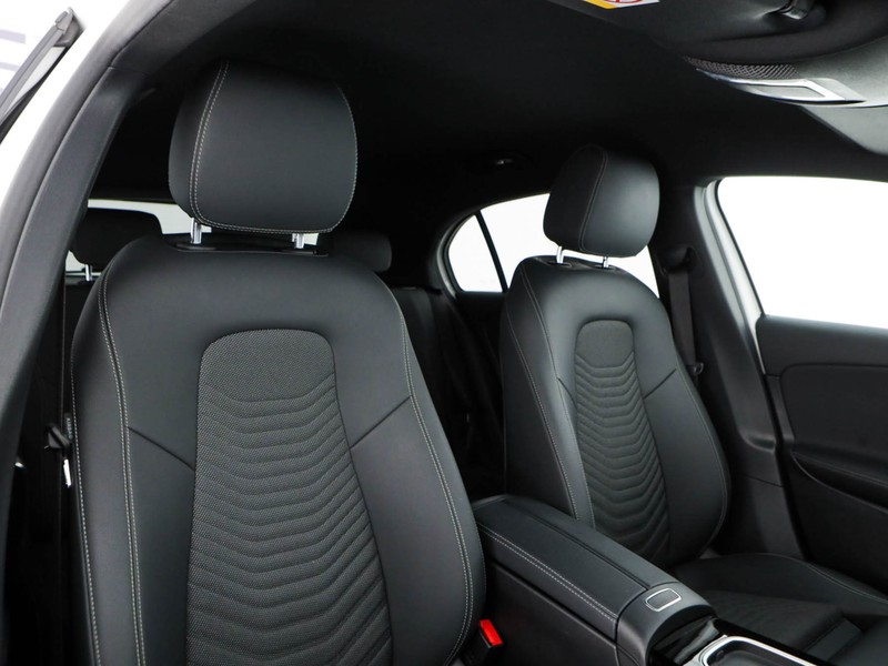 Mercedes Classe A 250 e phev progressive advanced auto ibrido bianco
