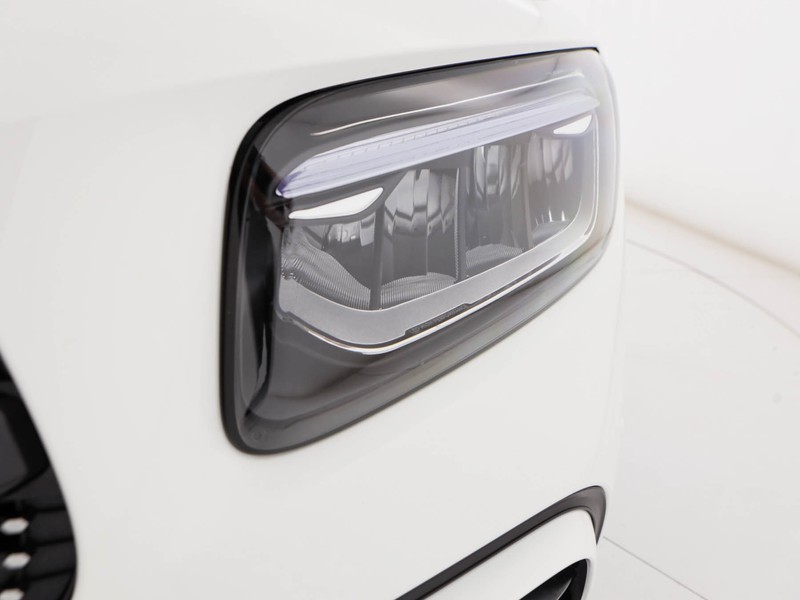 Mercedes GLB 200 d amg line advanced plus auto diesel bianco
