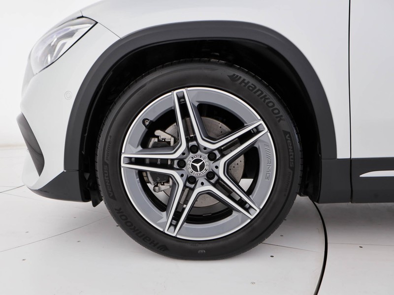Mercedes GLA 200 premium auto diesel argento