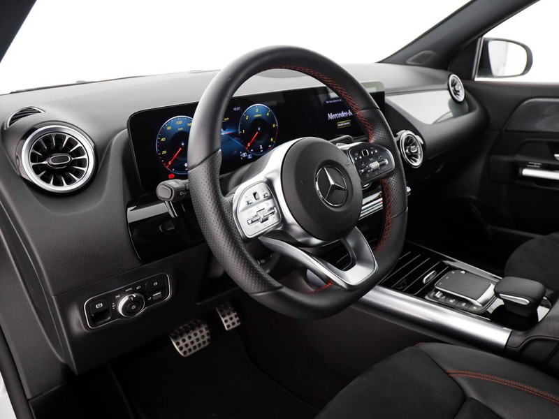 Mercedes GLA 200 premium auto diesel argento