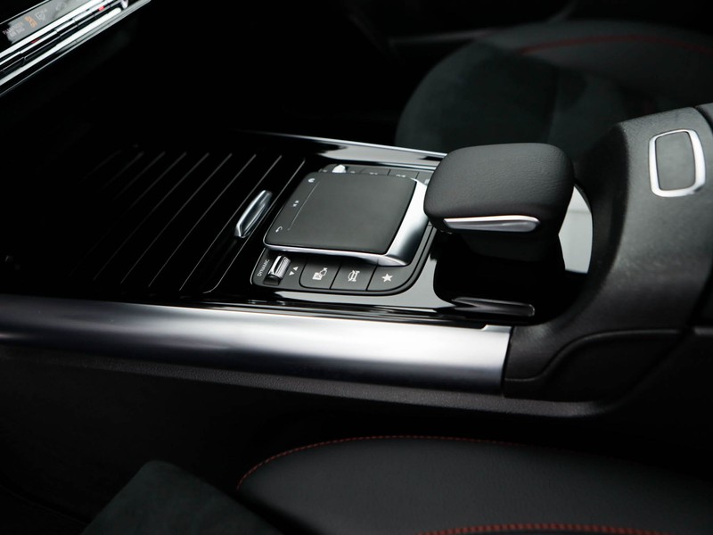 Mercedes GLA 250 e phev (eq-power) premium auto