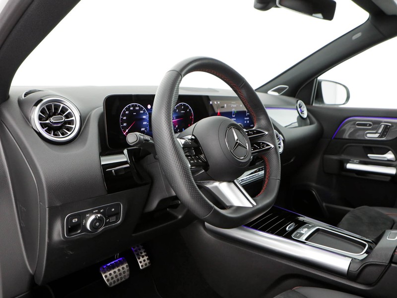 Mercedes GLA 200 d amg line advanced plus 4matic auto