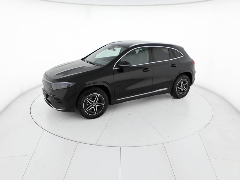 Mercedes EQA 300 amg line advanced 4matic