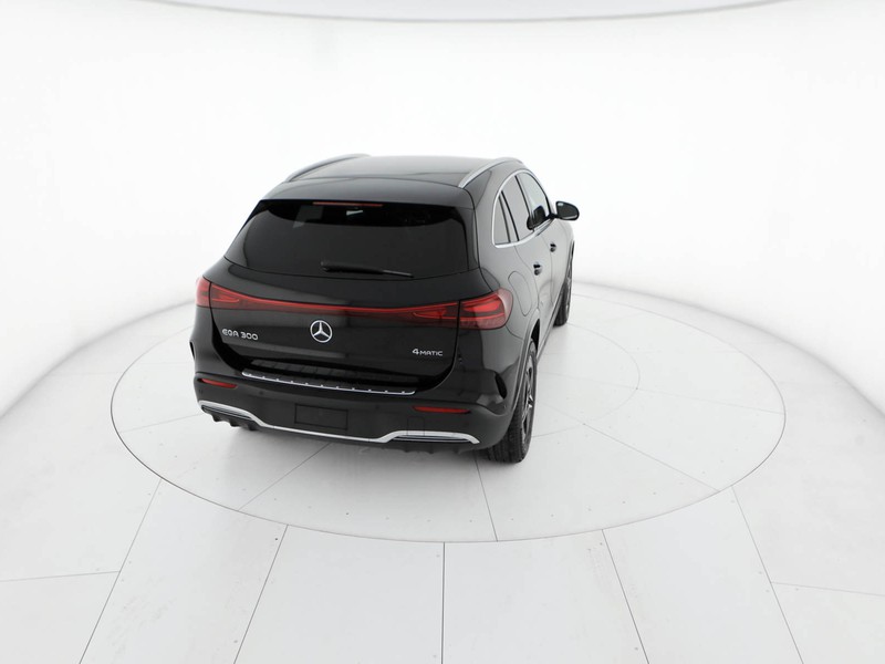 Mercedes EQA 300 amg line advanced 4matic
