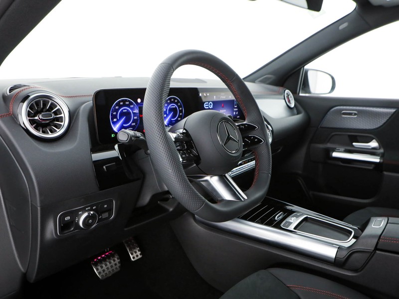 Mercedes EQA 300 amg line advanced 4matic