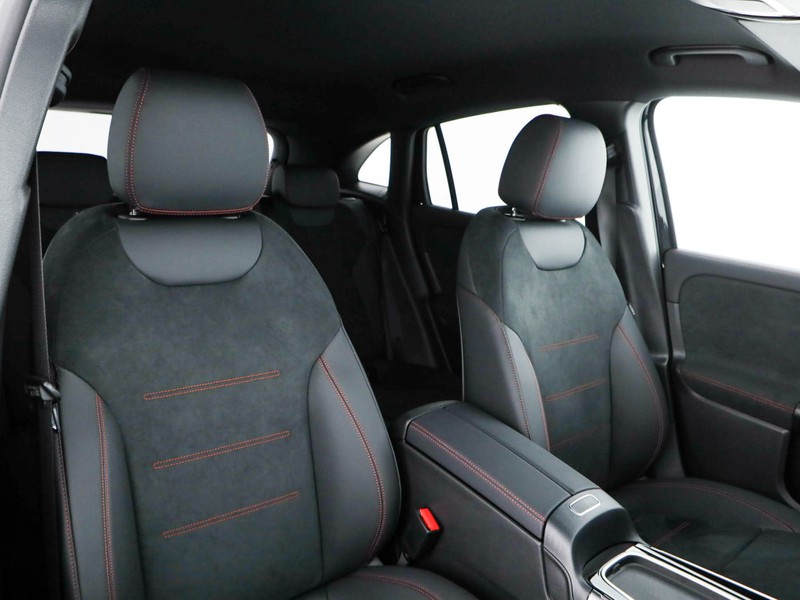 Mercedes EQA 300 amg line advanced 4matic