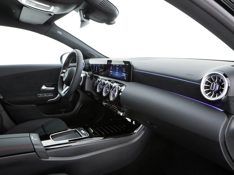 Mercedes Classe A 180 d amg line advanced plus auto