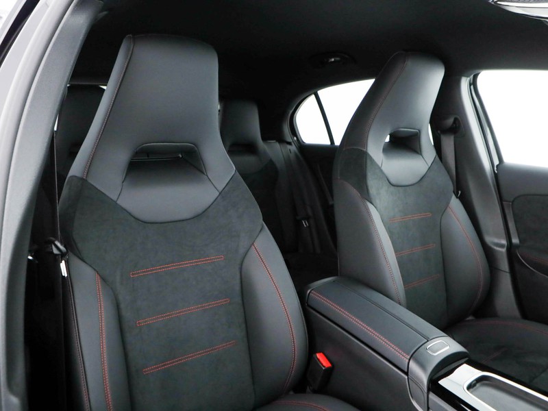 Mercedes Classe A 180 d amg line advanced plus auto