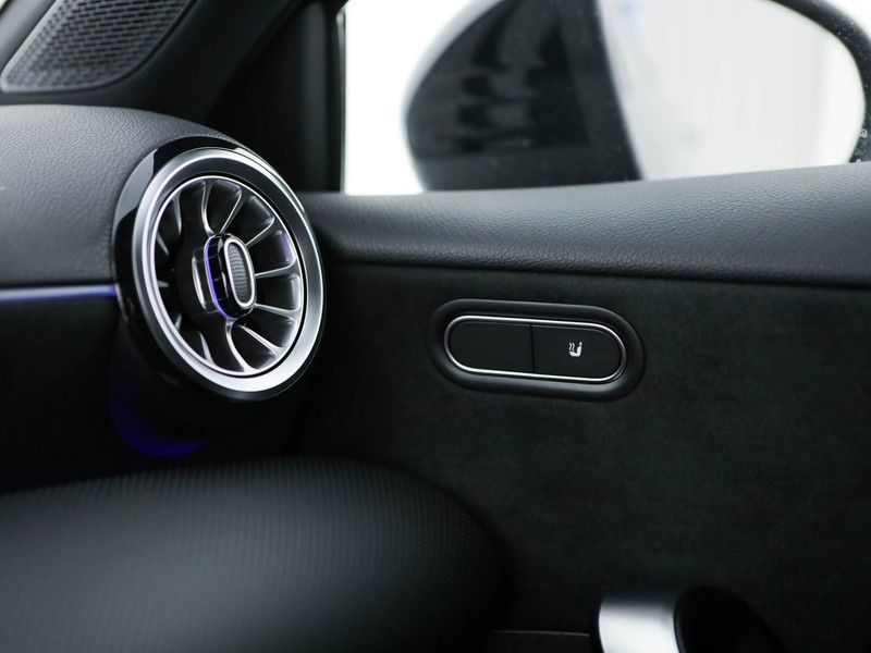 Mercedes Classe A 180 d amg line advanced plus auto