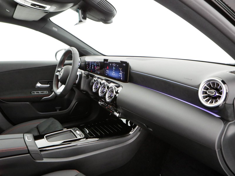 Mercedes Classe A 180 d amg line advanced plus auto