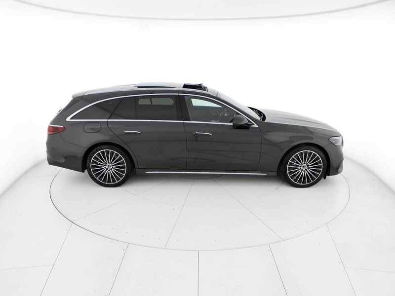 Mercedes Classe E SW sw 300 de phev amg line premium 4matic auto ibrido grigio