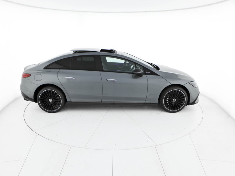Mercedes EQE 300 premium plus