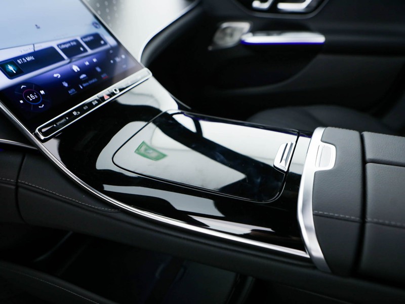 Mercedes EQE 300 premium plus