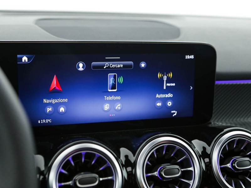 Mercedes GLB 180 d amg line advanced plus auto diesel bianco