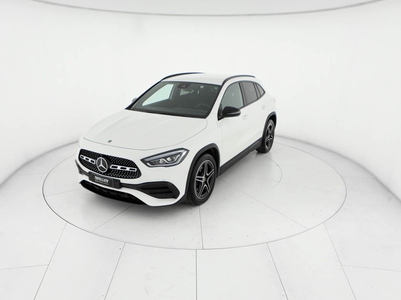 Mercedes GLA 200 d premium auto