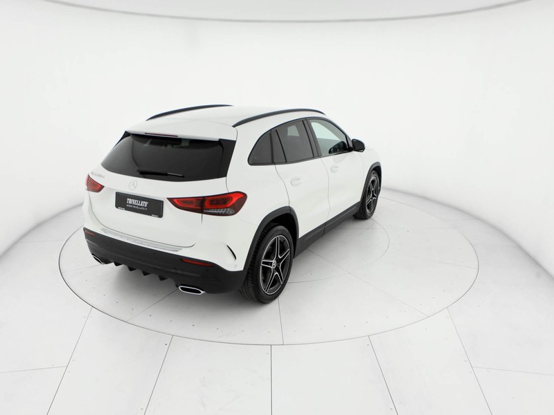 Mercedes GLA 200 d premium auto