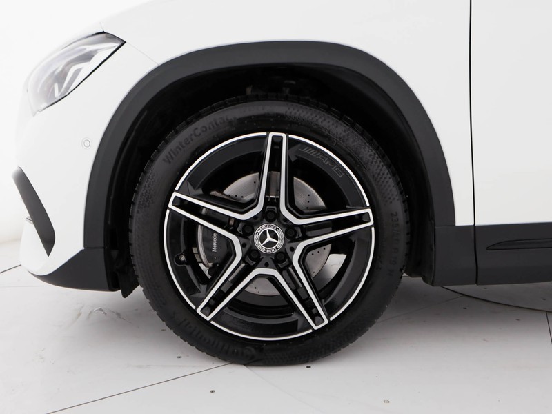 Mercedes GLA 200 d premium auto