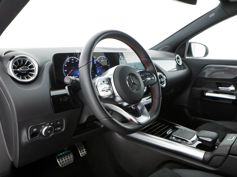Mercedes GLA 200 d premium auto