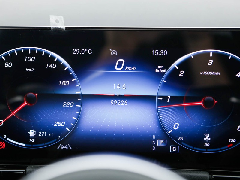 Mercedes GLA 200 d premium auto